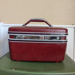Vintage 1960s1970s samsonite silhouette cosmetic train case